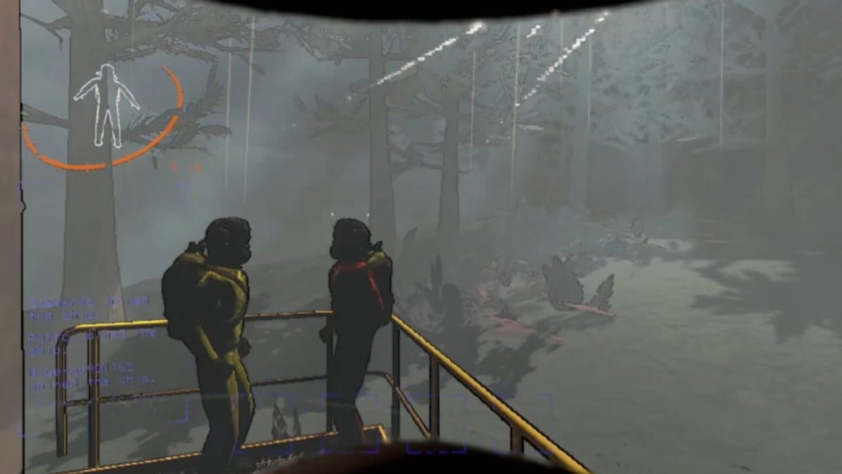 Two players standing on a moon in Lethal Company.