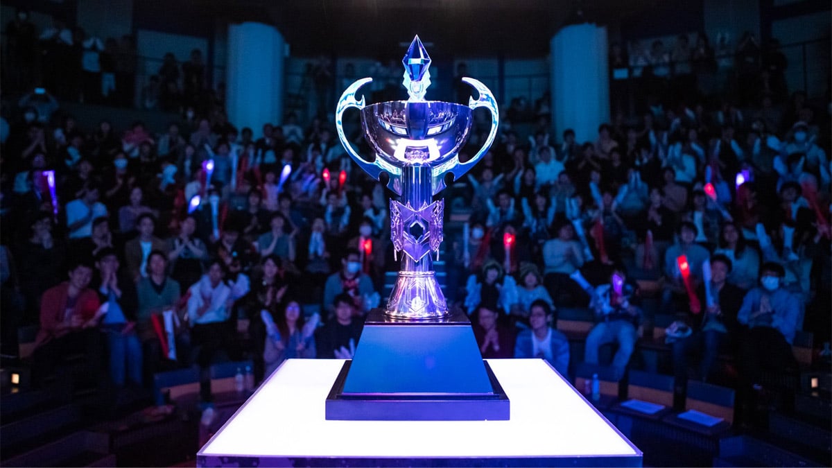 The LJL trophy in front of the Japanese crowd in 2023's playoff finals.