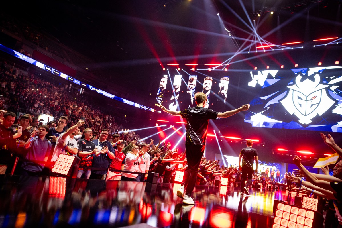G2's m0NESY hypes up the crowd as he walks out to compete at IEM Cologne 2023.