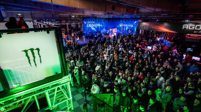 Crowd at DreamHack Winter 2023.