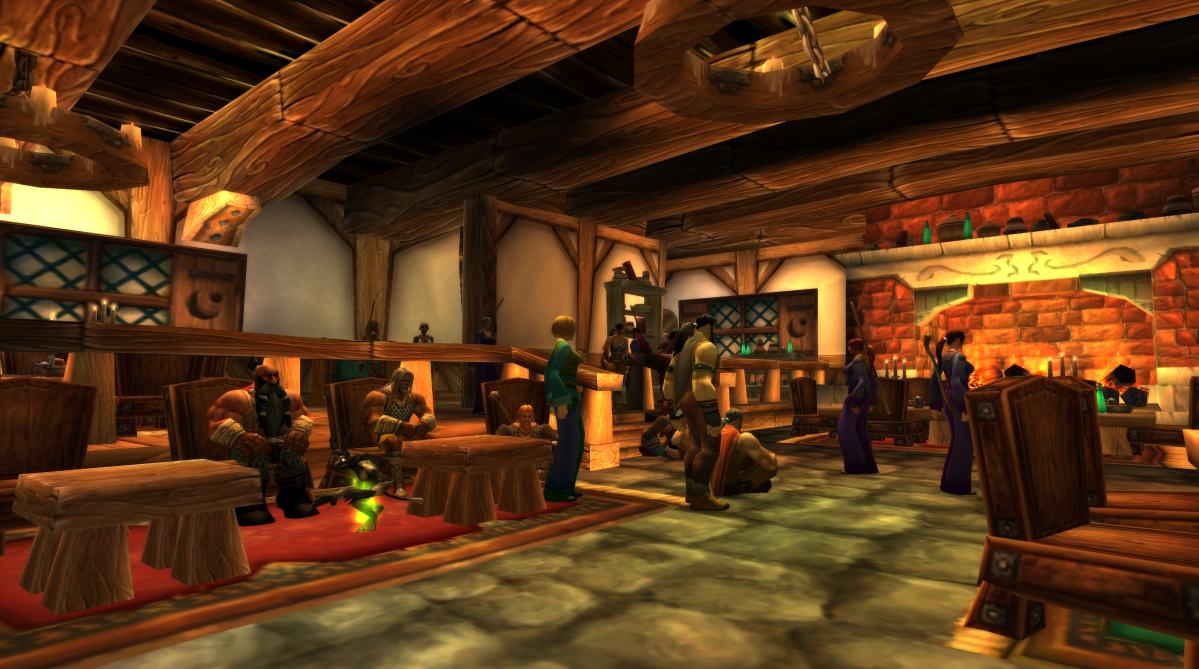 WoW players hanging out in the Lion's Pride inn in Goldshire.
