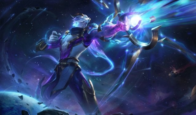 Varus pointing his cosmic bow towards an enemy.