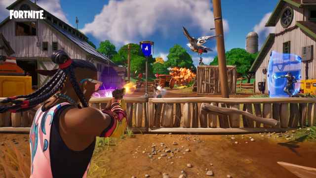Reality augments in action, Fortnite gameplay with marked enemies.