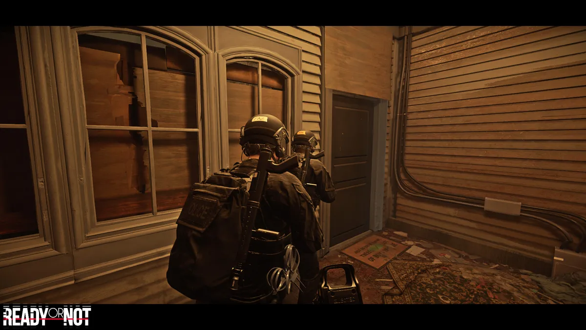 Two players walking toward a door in Ready or Not