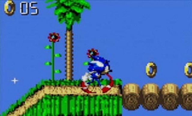 Sonic Blast gameplay with Sonic running up to a bridge.