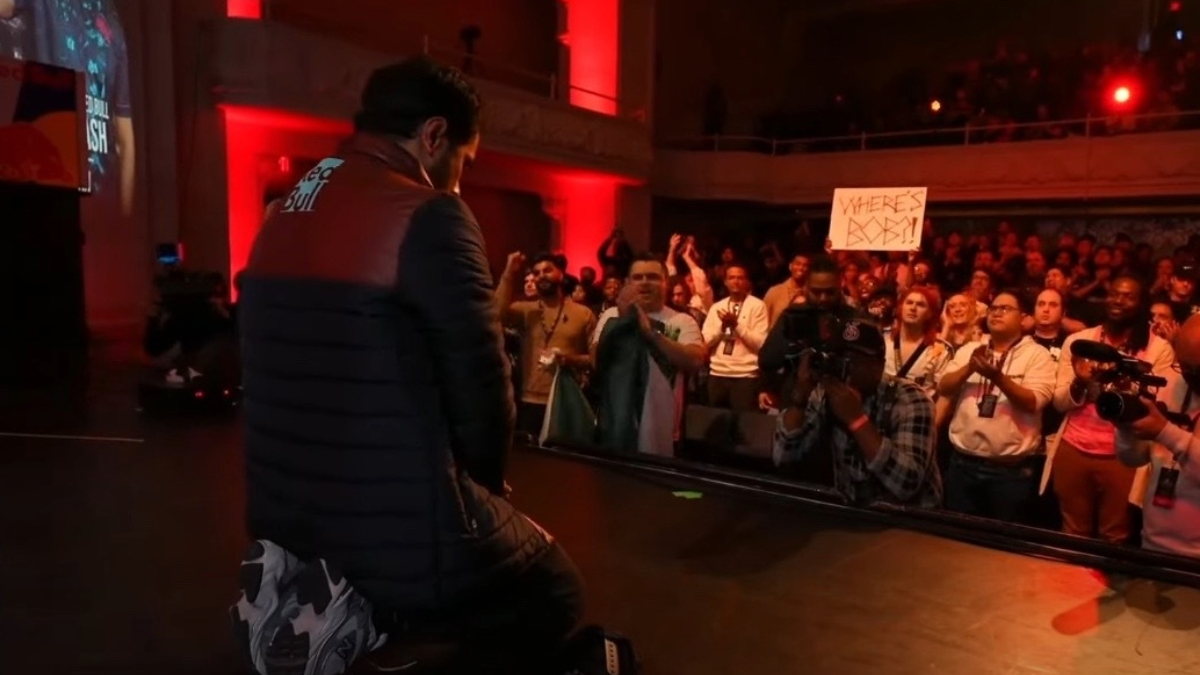 Arslan Ash showing his respects at the Tekken World Tour Finals.