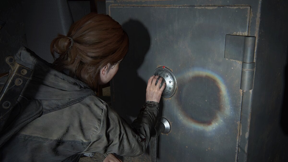 Safe dial in Courthouse Lobby in TLOU2 Remastered