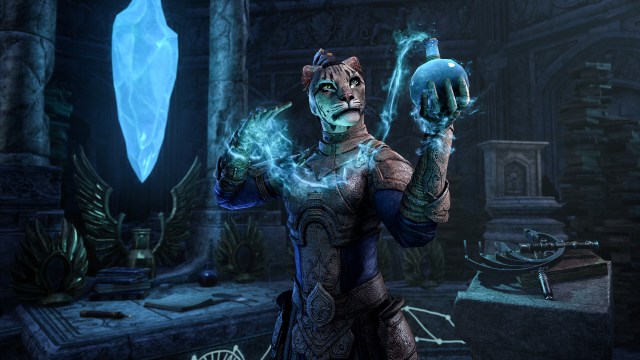A Khajiit mage uses Scribing in ESO: Gold Road
