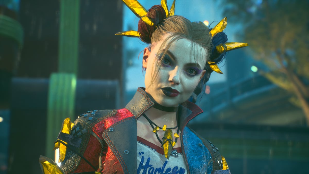 Harley Quinn with Gold Kryptonite in her hair in Suicide Squad: Kill the Justice League.