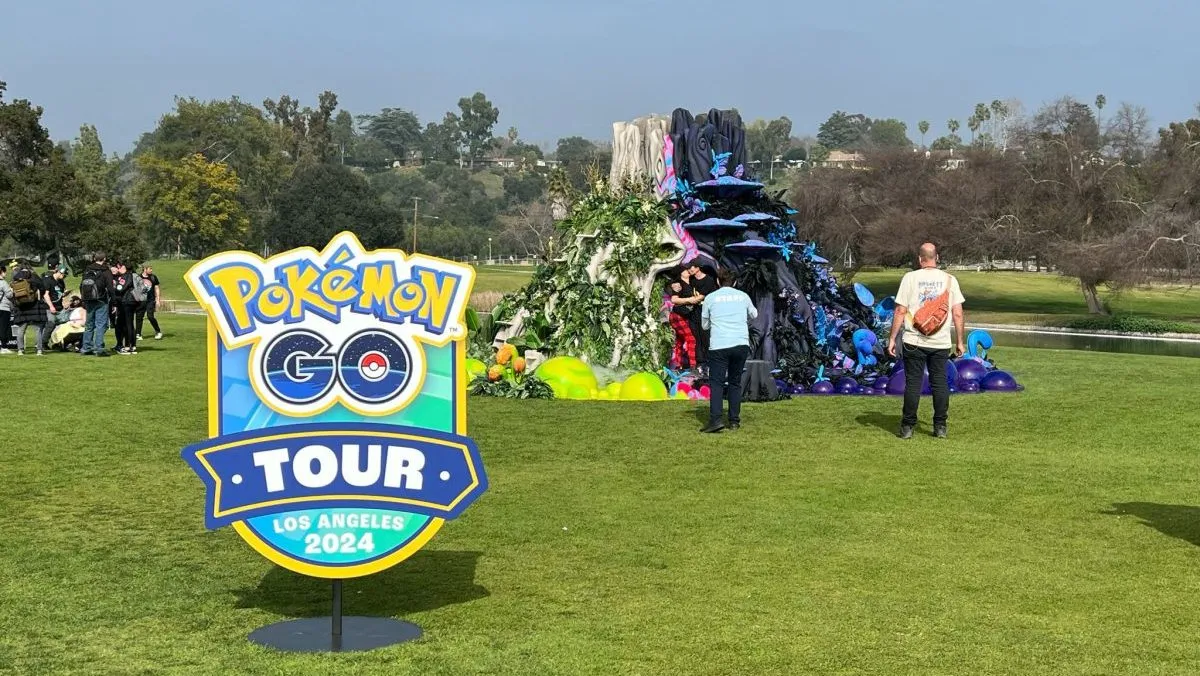 Pokémon GO Tour Sinnoh Logo On-Site
