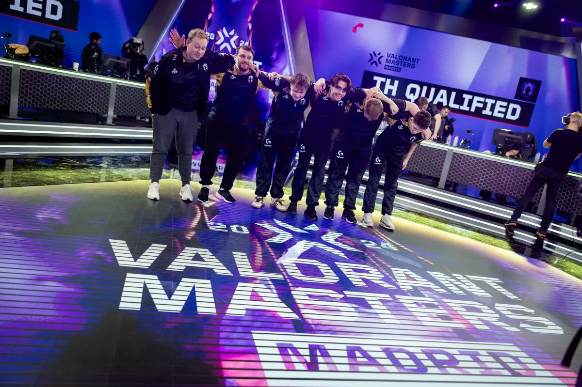 Team Heretics take a bow at VCT EMEA Kickoff after qualifying for Masters Madrid.