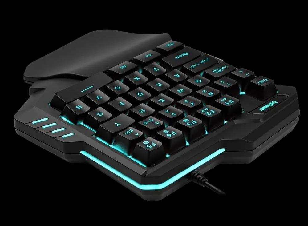 RedThunder G92 one-handed keyboard on black background