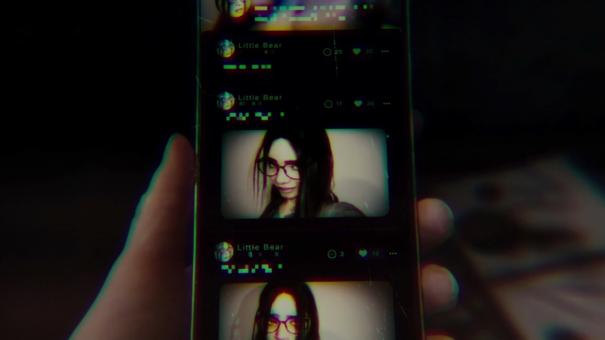 Several Anita pictures in a cellphone in the Silent Hill: The Short Message trailer.