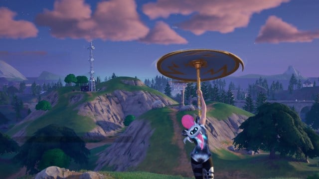 The player heading toward a Scrying Pool in Fortnite.