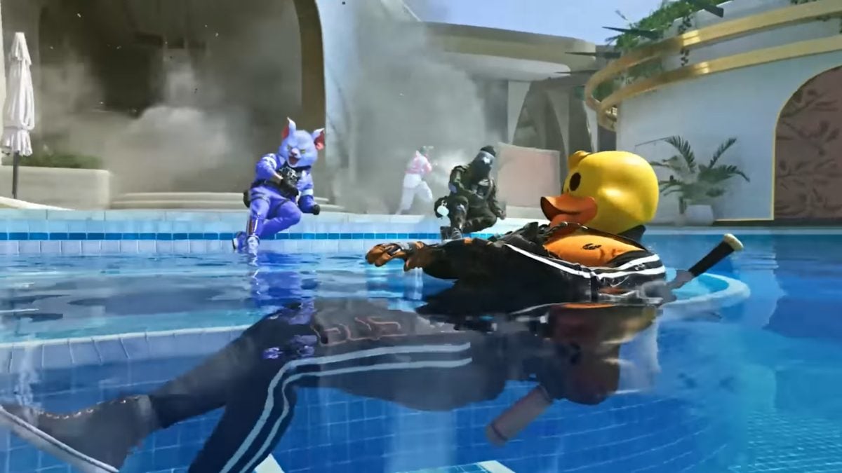 Soldiers chilling in a swimming pool wearing a rubber ducky helmet in MW3 s3 multiplayer trailer