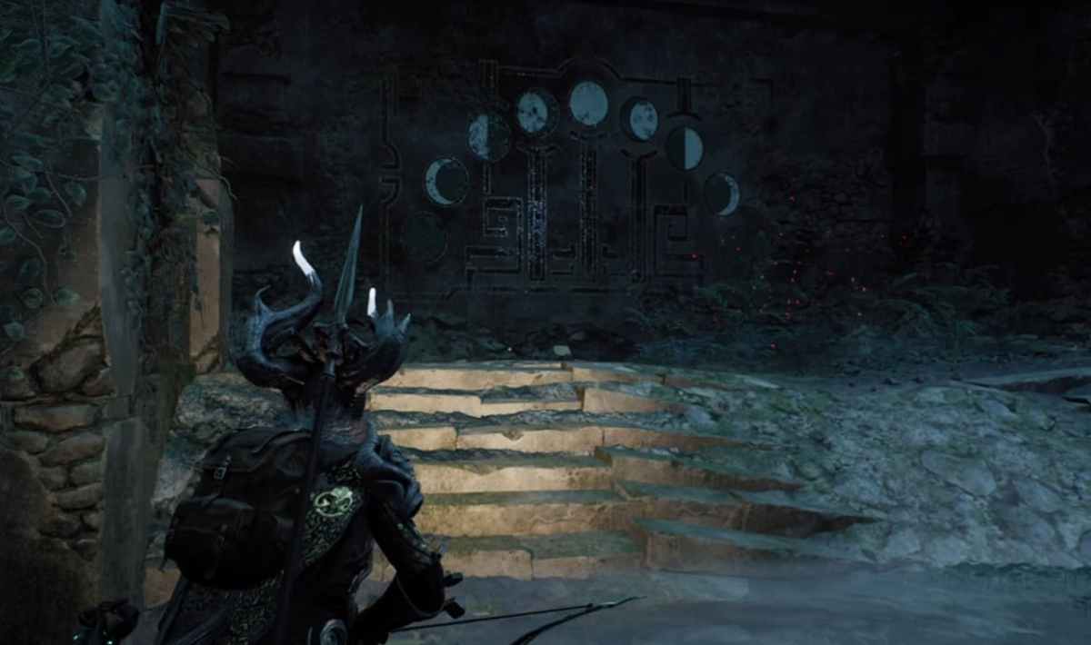 A mural shows the order of the moon phases, starting with a full moon. The Remnant 2 player runs toward it.