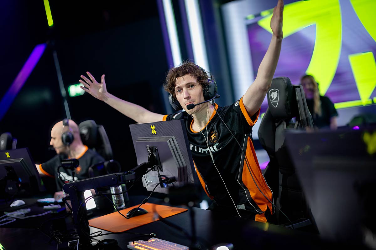 Fnatic's Boaster celebrates on stage at the VCT EMEA 2024 stage one group stage.