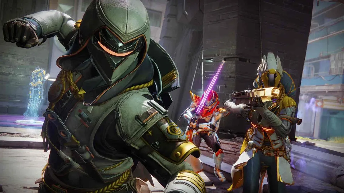 a Hunter prepares a punch in front of their fireteam during an Onslaught match.