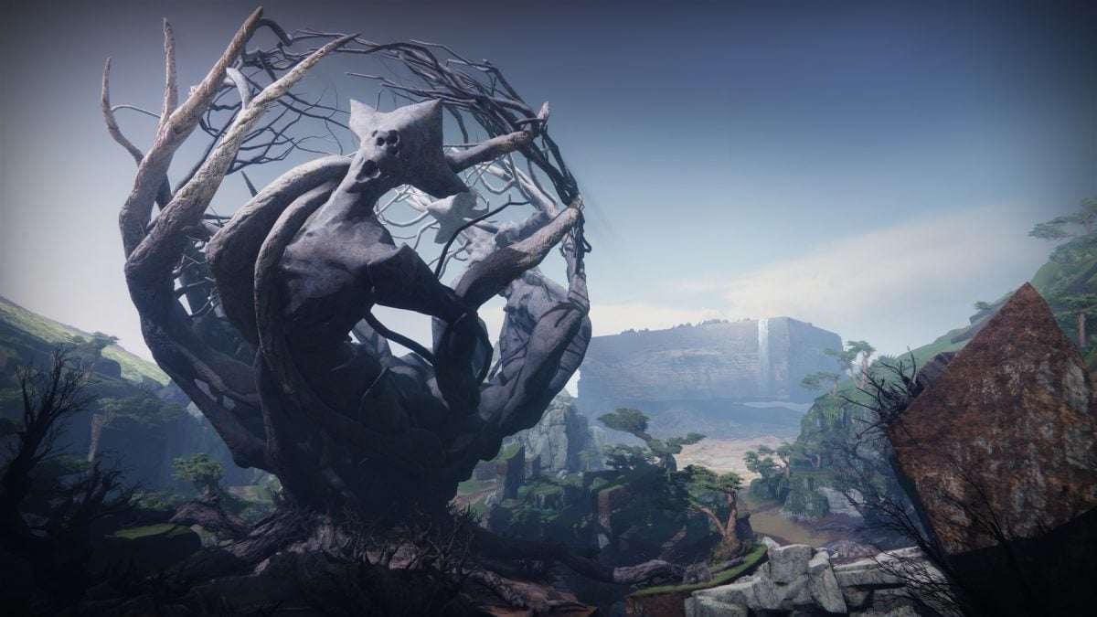 The Traveler's Pale Heart shows the remains of what seems to be Io's Tree of Silver Wings