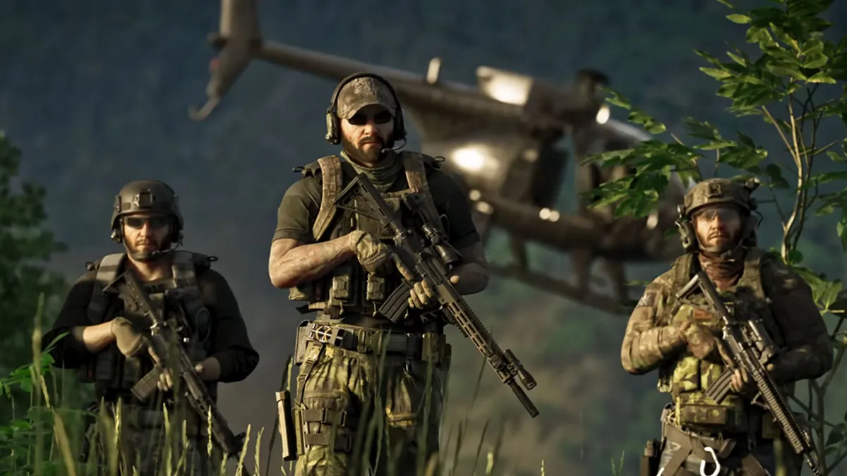 Three troops in military gear get out of a helicopter in Gray Zone Warfare.