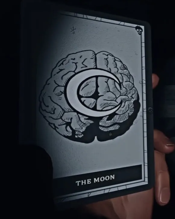 The Moon card in Phasmophobia. 
