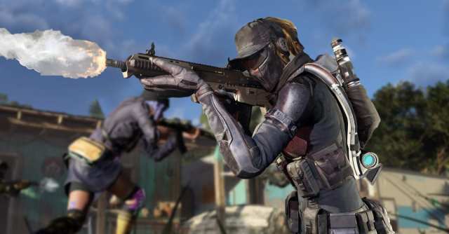 A player character aiming in XDefiant.
