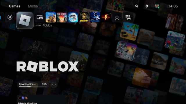 Roblox is downloading an update on PS5