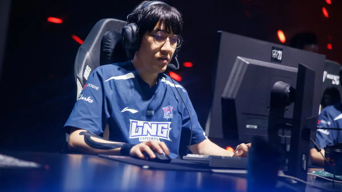 Lee "Tarzan" Seung-yong of LNG Esports competes at the League of Legends World Championship 2023.