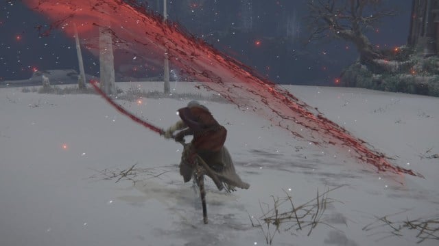 A Tarnished uses the Rivers of Blood Weapon Skill, Corpse Piler, in the Consecrated Snowfield.