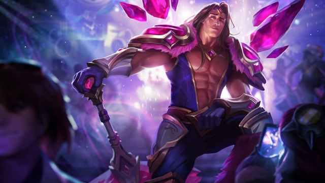 Taric holding his hammer, with crystals levitating around him.