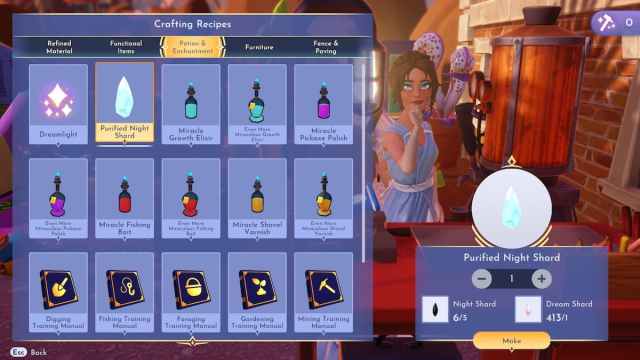 Crafting a Purified Night Shard in Disney Dreamlight Valley.