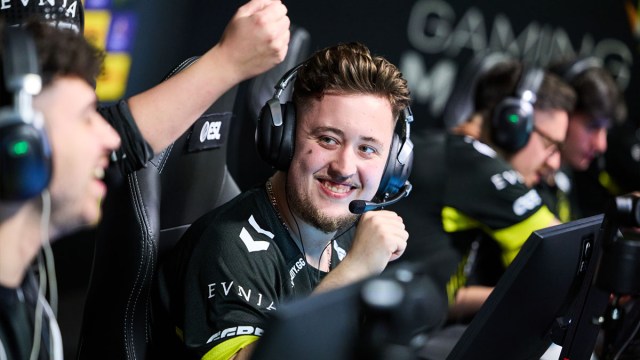ZywOo, a CS2 player for Vitality, cheers after winning a round at ESL Pro League Season 19.