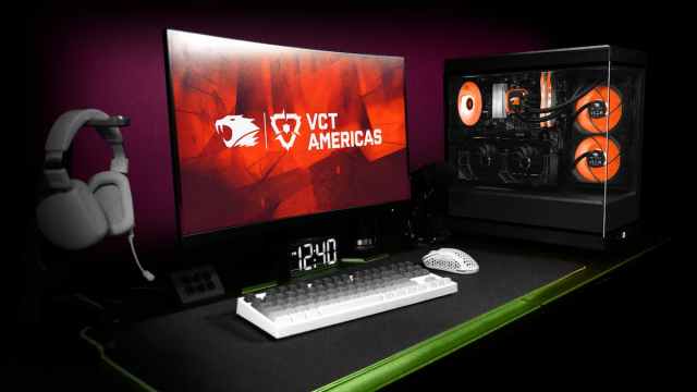 An iBuyPower PC with the VCT Americas logo on the desktop screen.