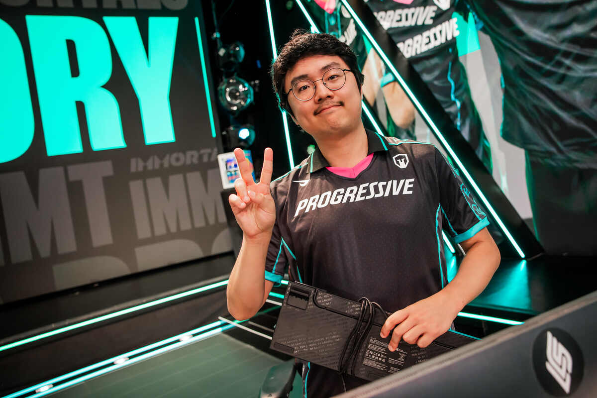 Olleh celebrating Immortals victory in the LCS