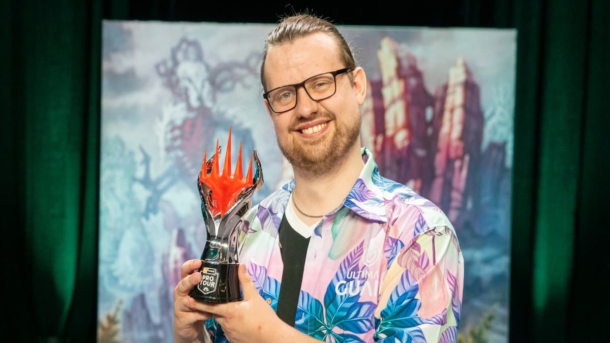 Simon Nielsen wins drama-filled Pro Tour stop with premier Modern MTG deck