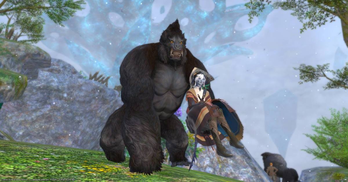 A player character from Final Fantasy XIV is sitting in the palm of an Ufiti, one of the mounts available through the Ishgardian Restoration questline.