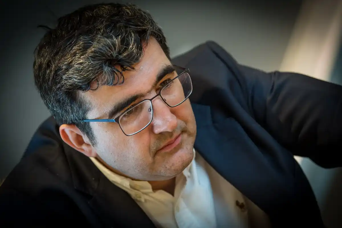 Kramnik giving a simul at the 2023 FIDE World Championship