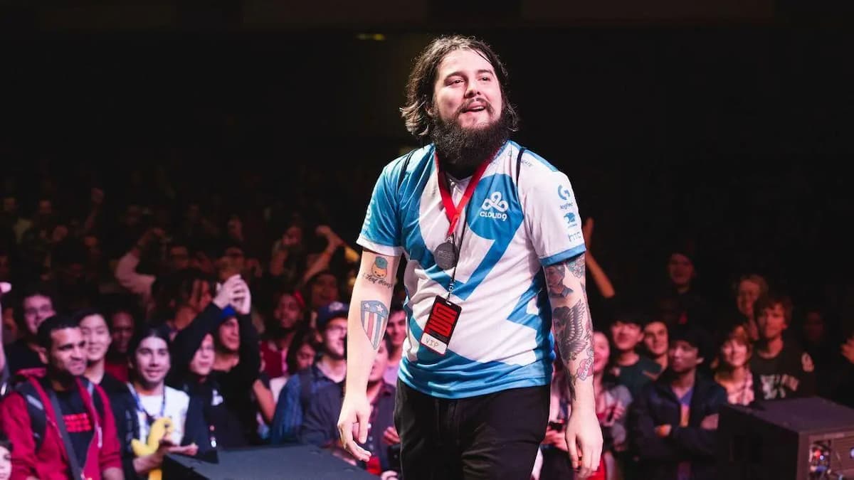 C9 Mang0 entering a stage for Smash tournament.