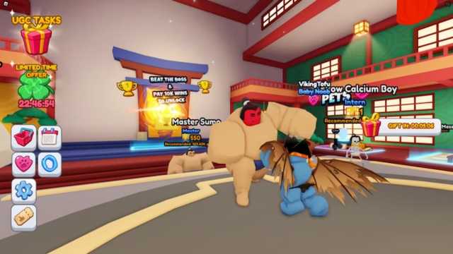 Picture of sumo wrestlers fighting against each other in the ring in Roblox's Sumo Wrestling Simulator.