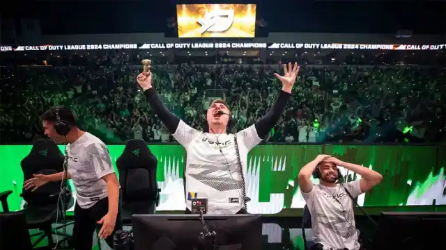 OpTic Pred celebrates victory at CoD Champs 2024.