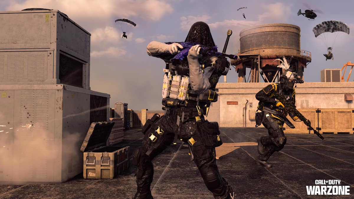 Warzone season 5 screenshot of operators fighting on Superstore rooftop