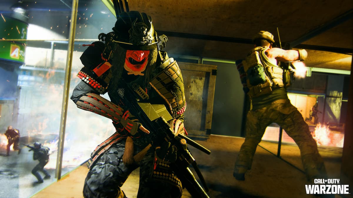 Call of Duty Warzone image of operators fighting in Superstore