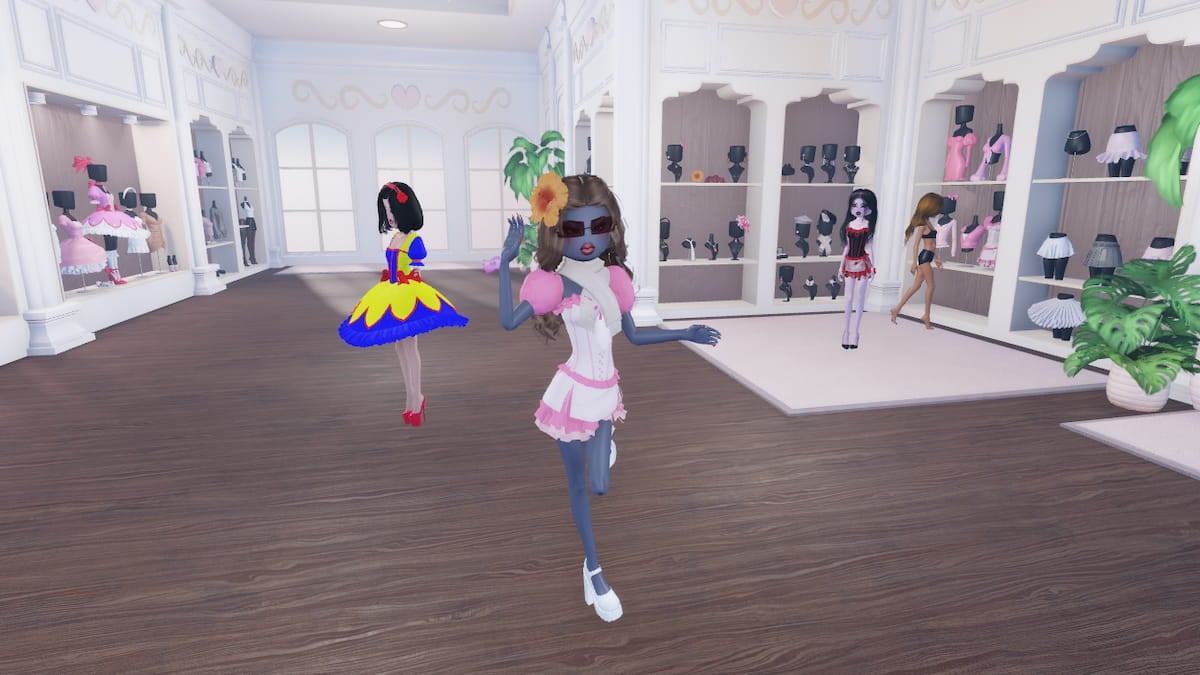 Picture showcasing a Roblox player in Dress to Impress who using getting ready for the Fashion Show.