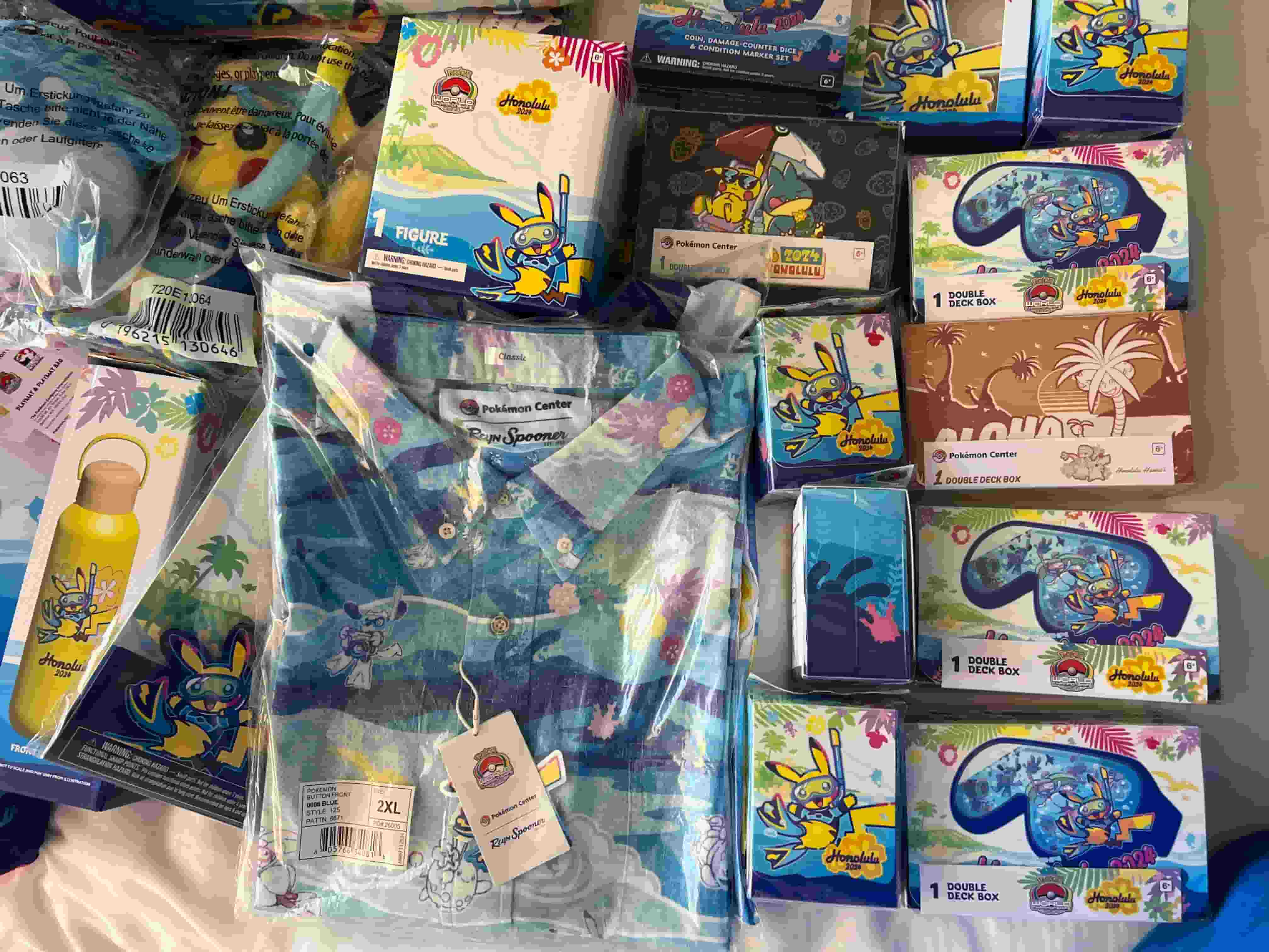 I spent $1K at the Hawaii Worlds Pokémon Center and can’t fit everything in my suitcase