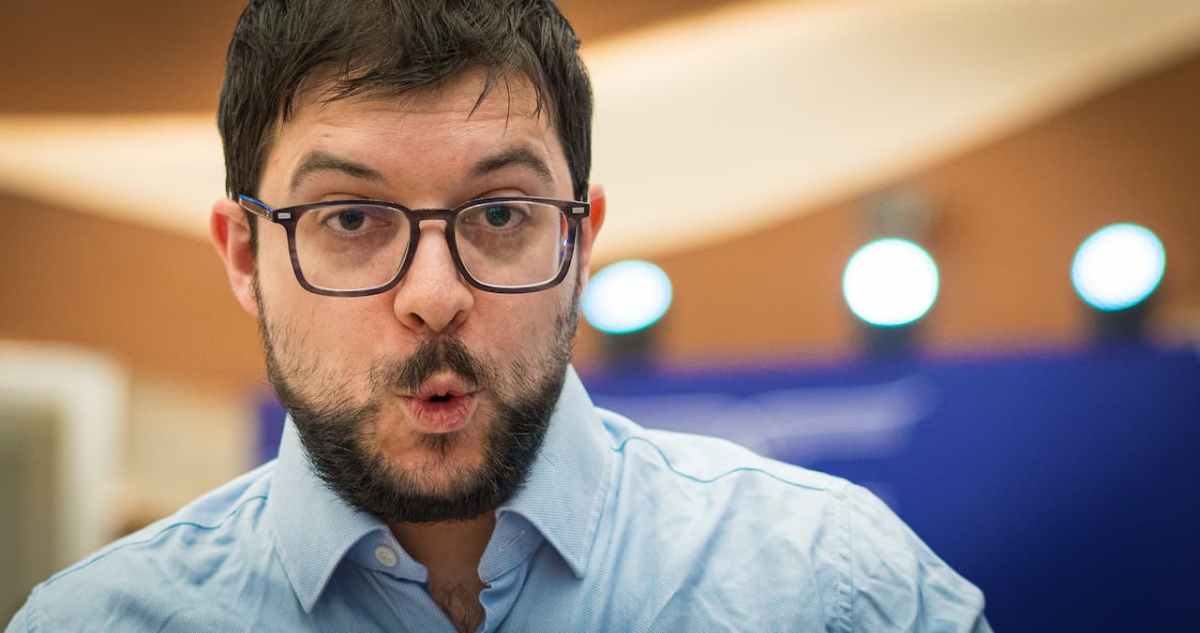 Maxime Vachier-Lagrave playing at the FIDE Rapid and Blitz World Championship