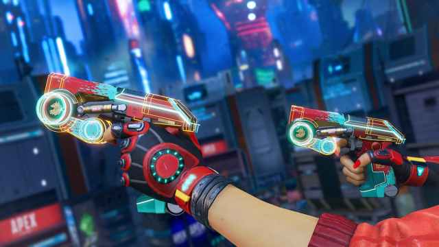 Apex Legends akimbo guns with a bright blue cityscape in the background.