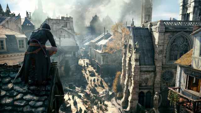 AC Unity character is standing on a roof overlooking 18th century Paris