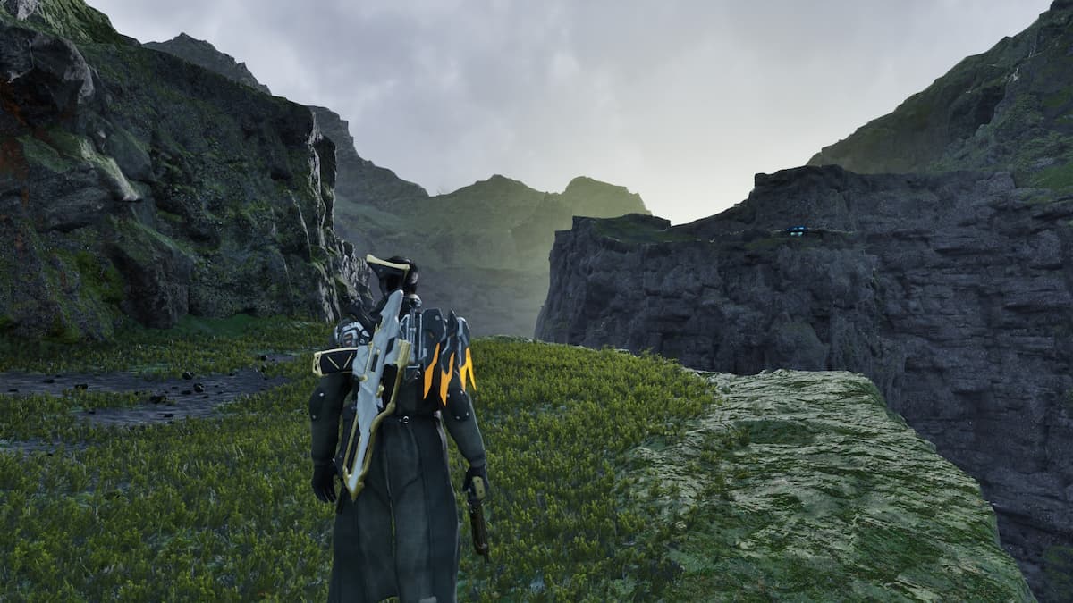 Enzo standing in the White-night Gulch in The First Descendant