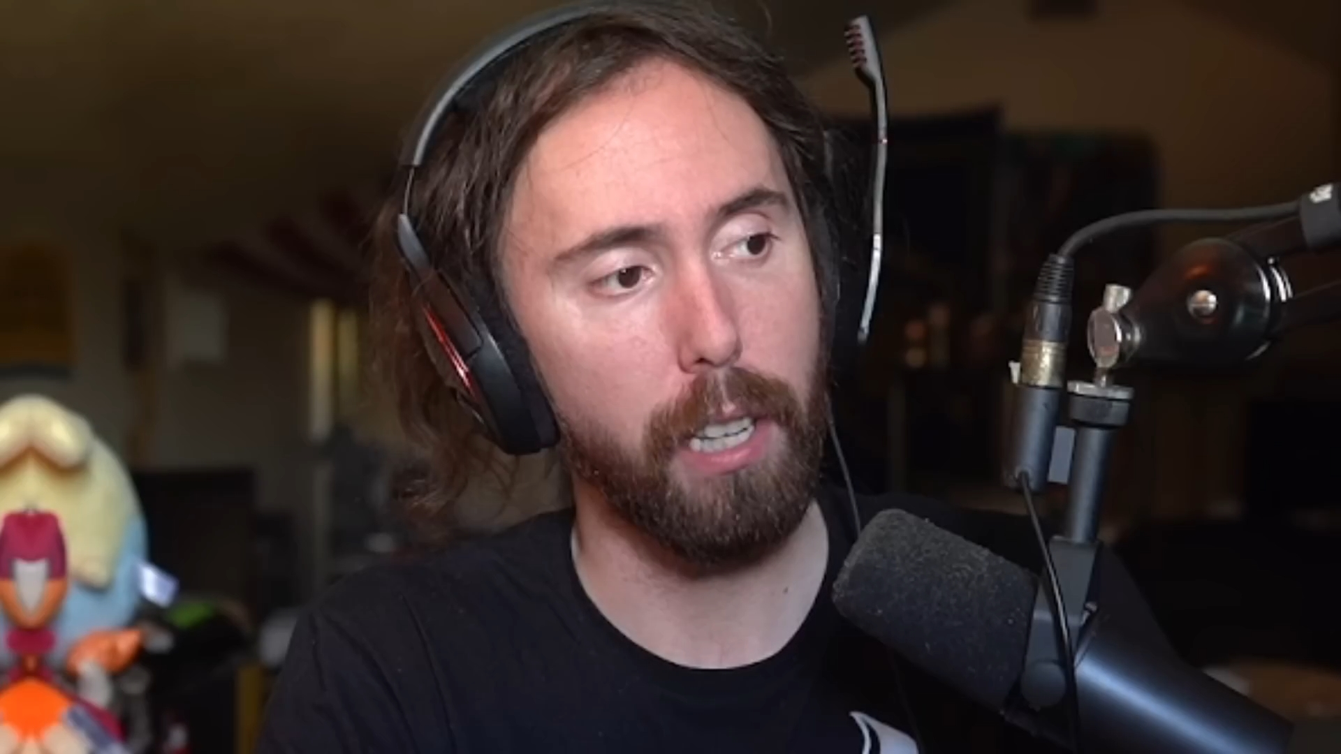 ‘I feel like a stupid a**hole’: Asmongold apologizes again for Palestine comments, vows to make changes