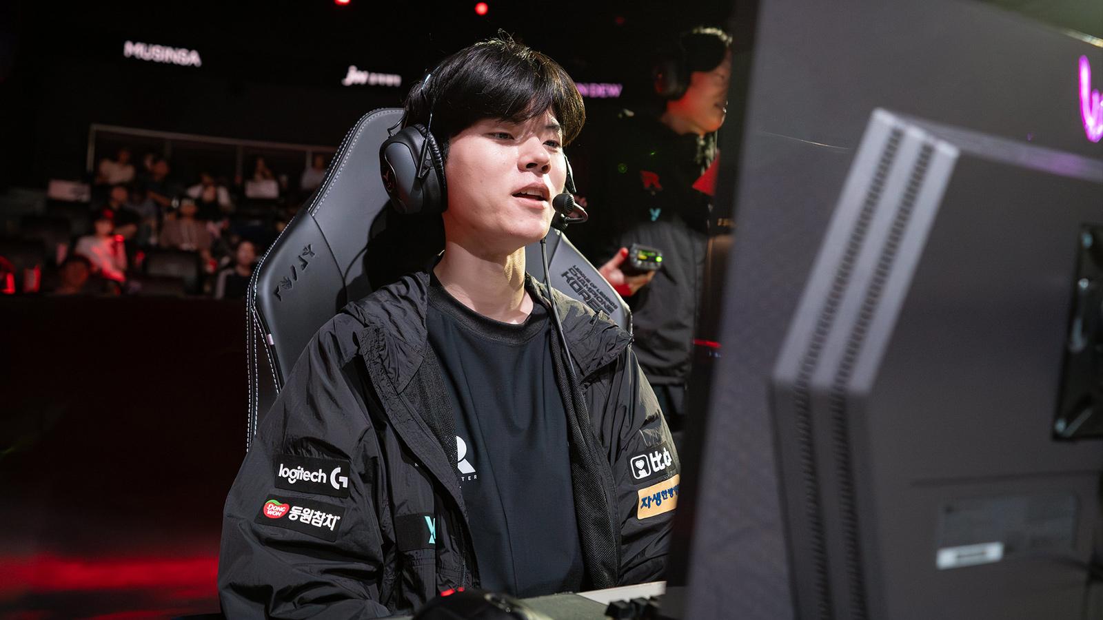 ‘Today’s too disappointing’: Deft leaves door ajar for LoL comeback after military service